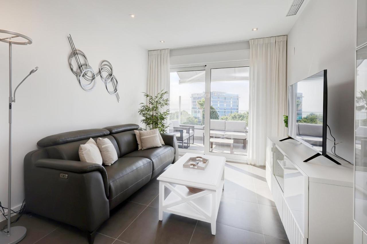 Brand New Apartment With Pool And Sea View In 马尔韦利亚 外观 照片